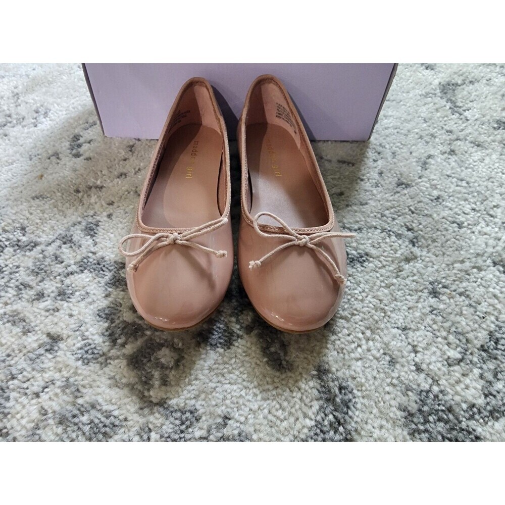 NEW Steve Madden Girl Plie Ballet Nude Patent Slip-On Flats Women's Size 6 - Picture 5 of 8